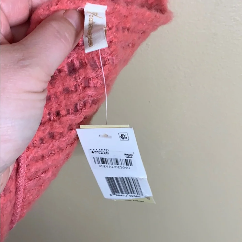 Collection 18 pink winter scarf‎ NWT